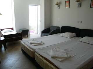 Гостевой дом Villa Izgrev Apartments Созополь Номер-студио 1-6
