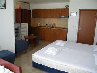 Гостевой дом Villa Izgrev Apartments Созополь Номер-студио 3-34
